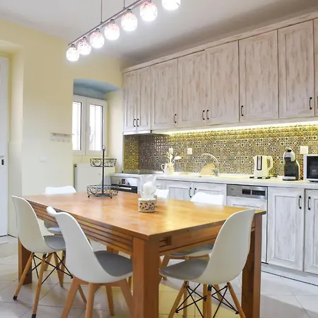 Maxim Apartman